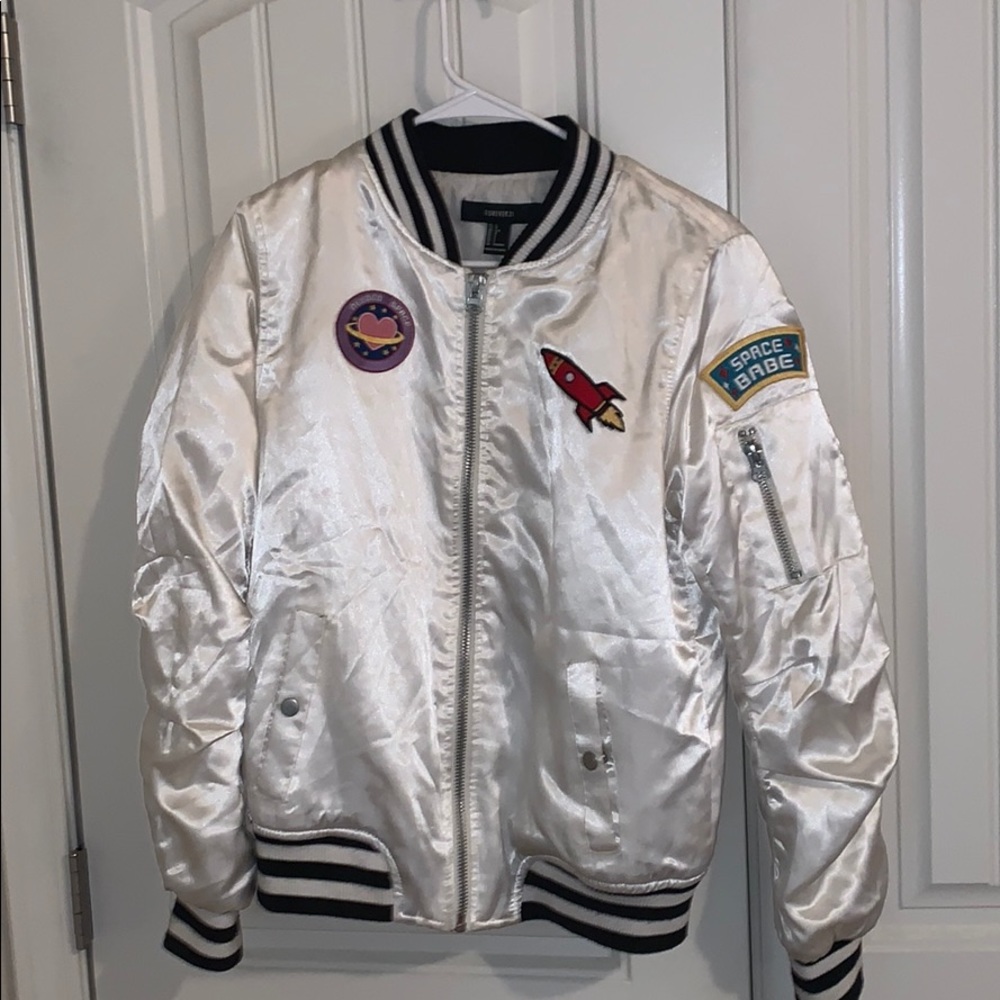 Comfortable & Warm Bomber Jacket